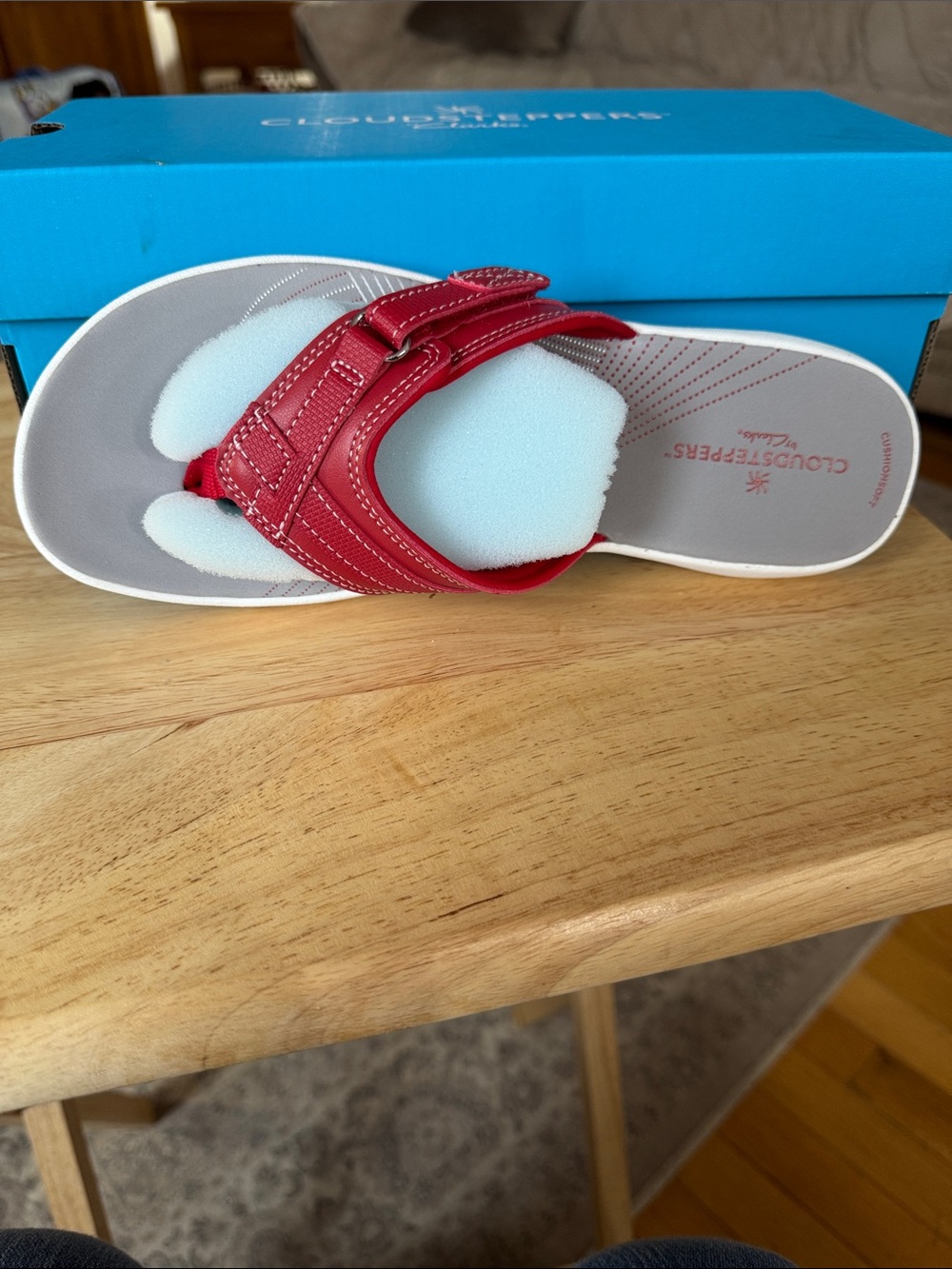 Cloudsteppers by Clarks Red Girls Padded Toe-Post Sandal